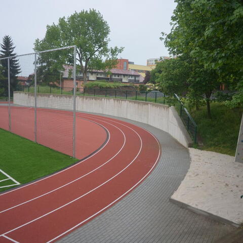 Rekonstrukce sportovního areálu ZŠ Dědina Praha 6 - Liboc