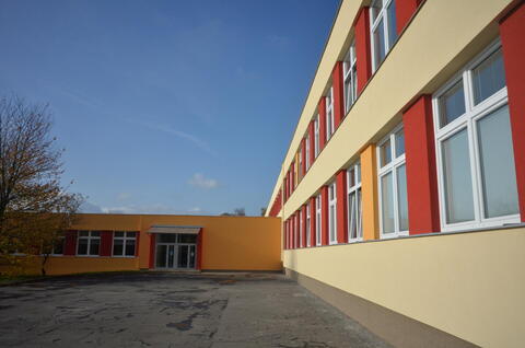 Regenerace základní školy 28. října č.p. 2733 v České Lípě - zateplení budov