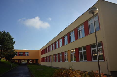 Regenerace základní školy 28. října č.p. 2733 v České Lípě - zateplení budov