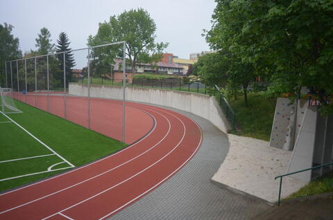 Rekonstrukce sportovního areálu ZŠ Dědina Praha 6 - Liboc